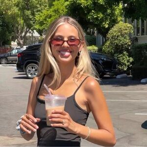 Meet your Posher, Magdalena